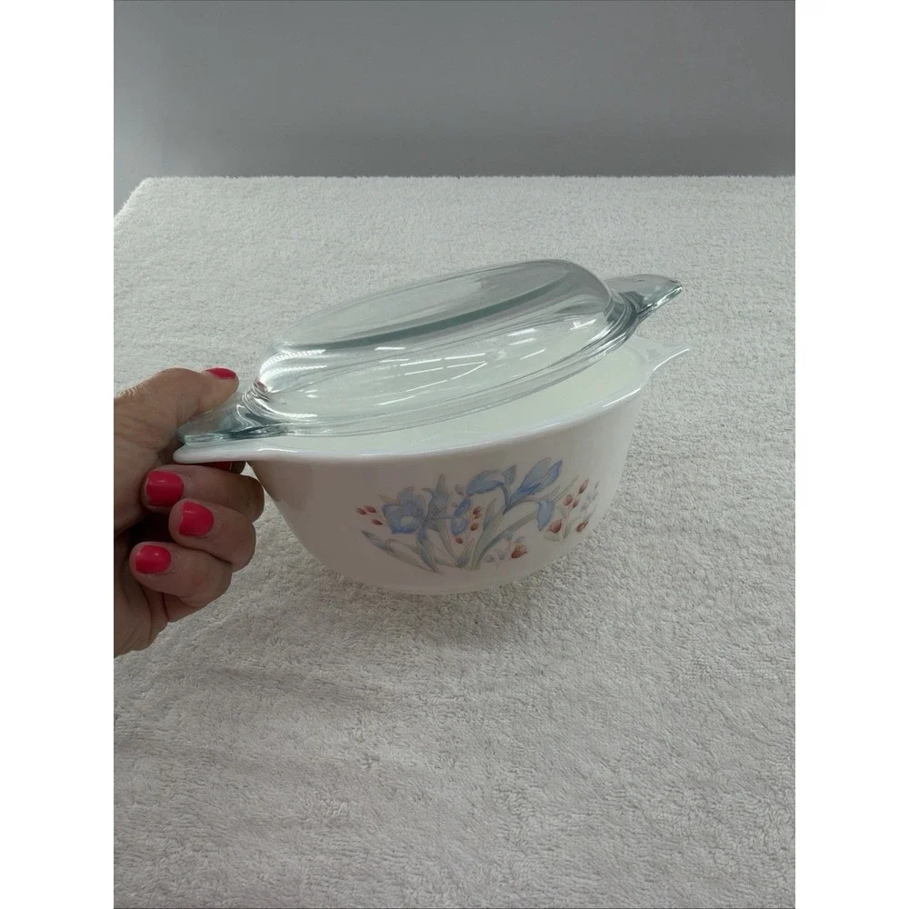 Pyrex this vintage